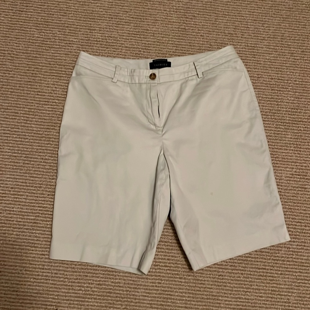 Size 10 Talbots “the perfect short”